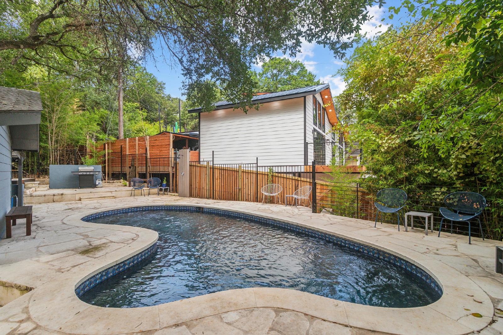 1501 Rockdale Circle - B property image