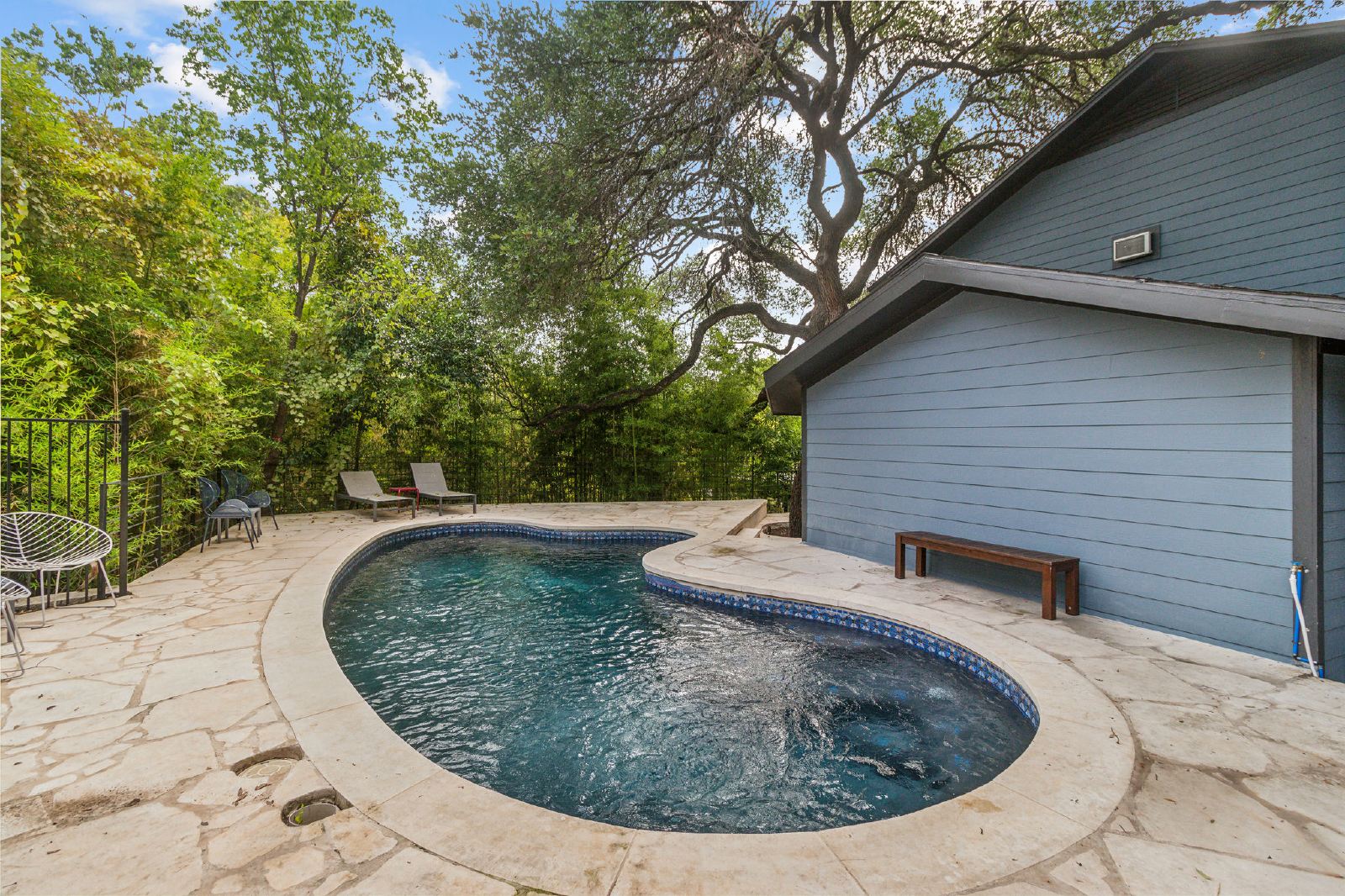 1501 Rockdale Circle - B property image