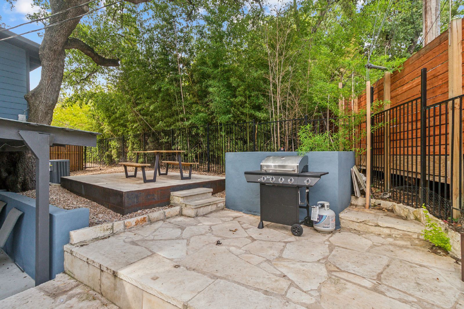 1501 Rockdale Circle - B property image