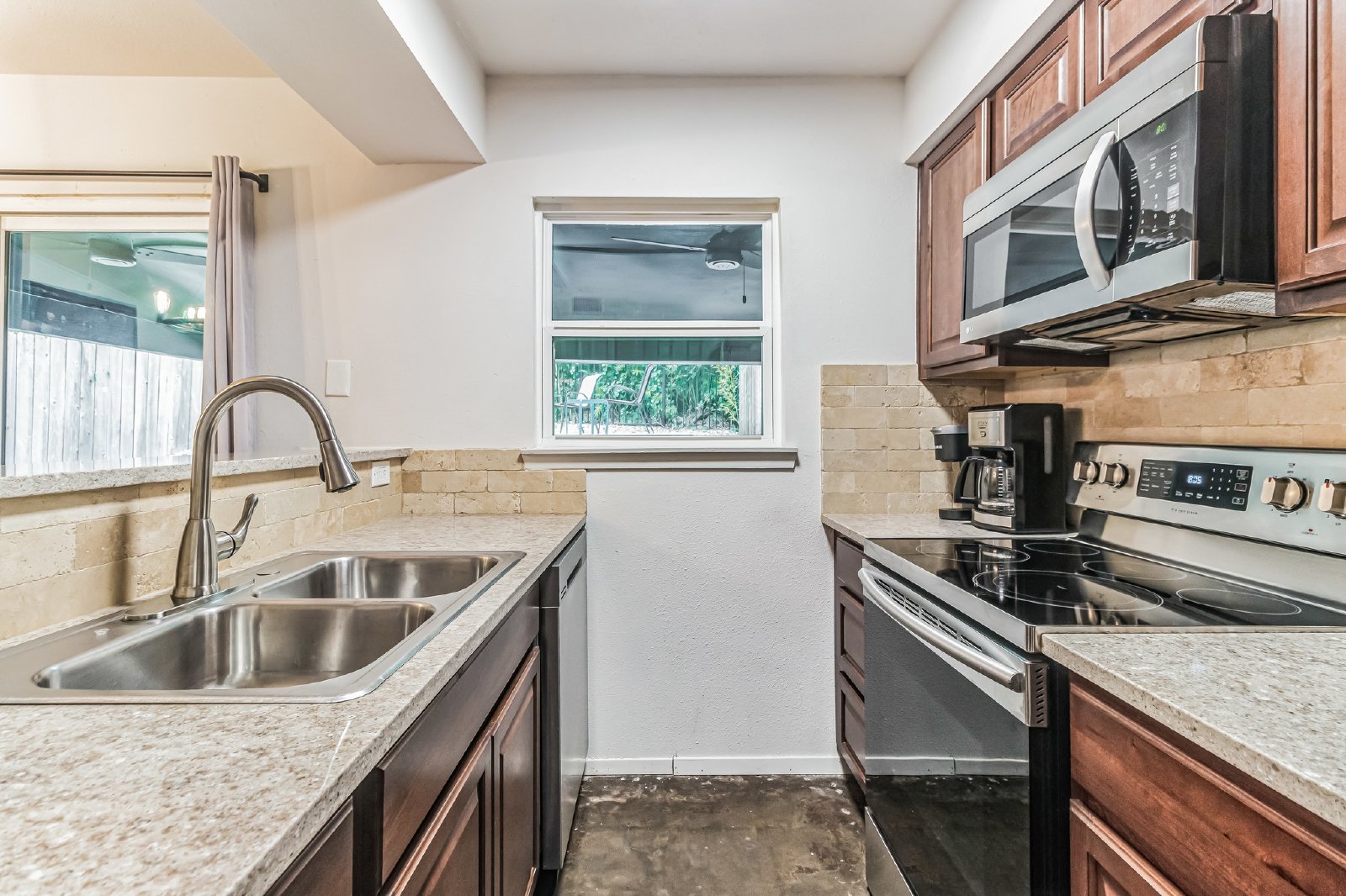 1501 Rockdale Circle - A property image