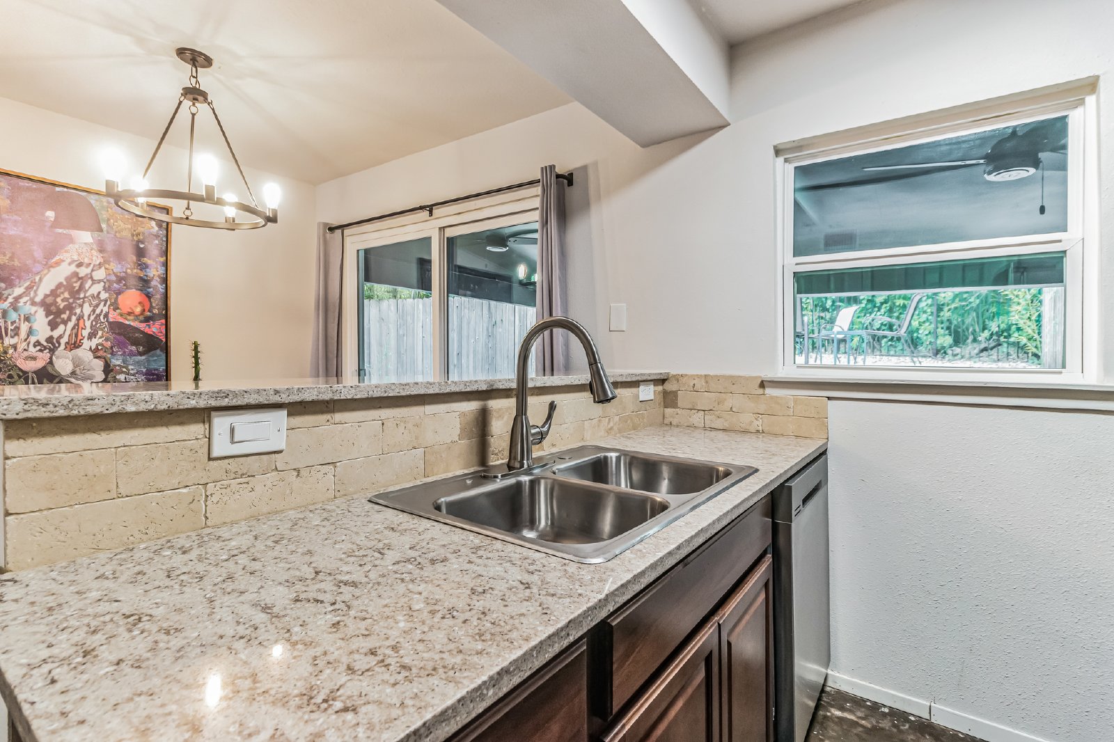 1501 Rockdale Circle - A property image