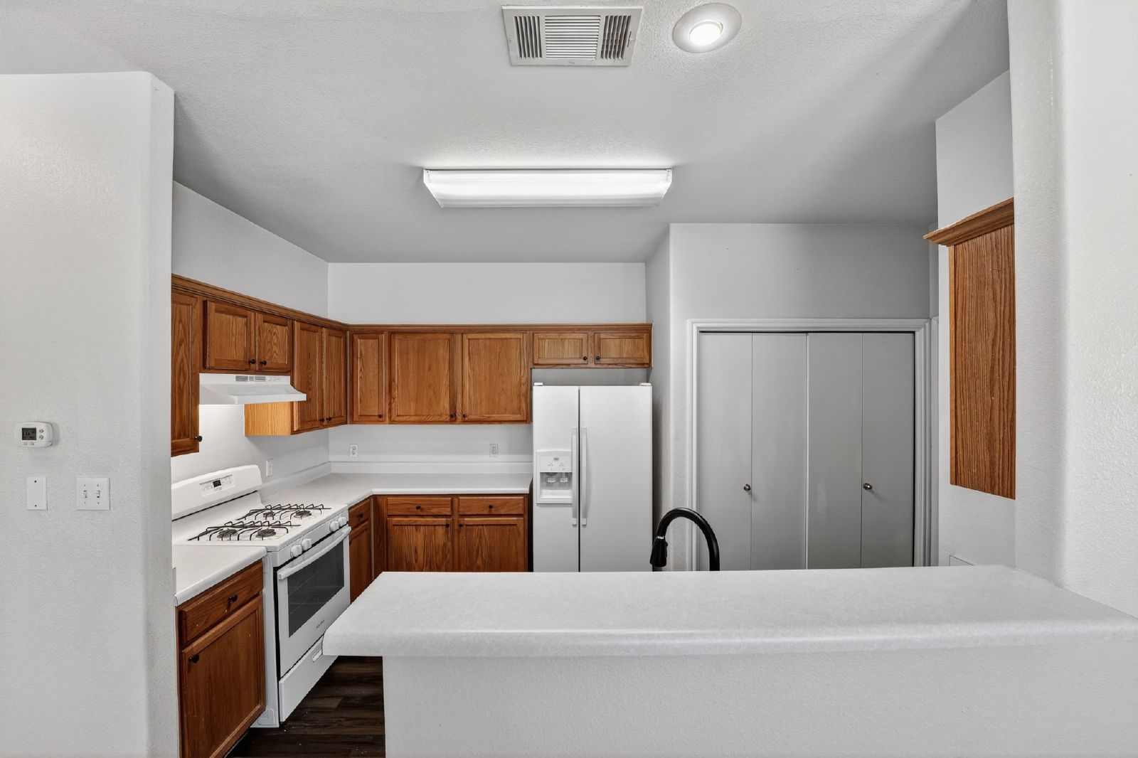 2831 Southampton Way - A property image