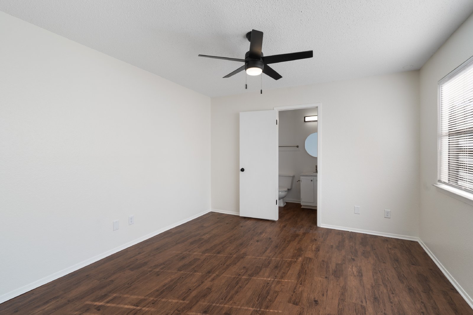 2909 West Slaughter Lane - B property image