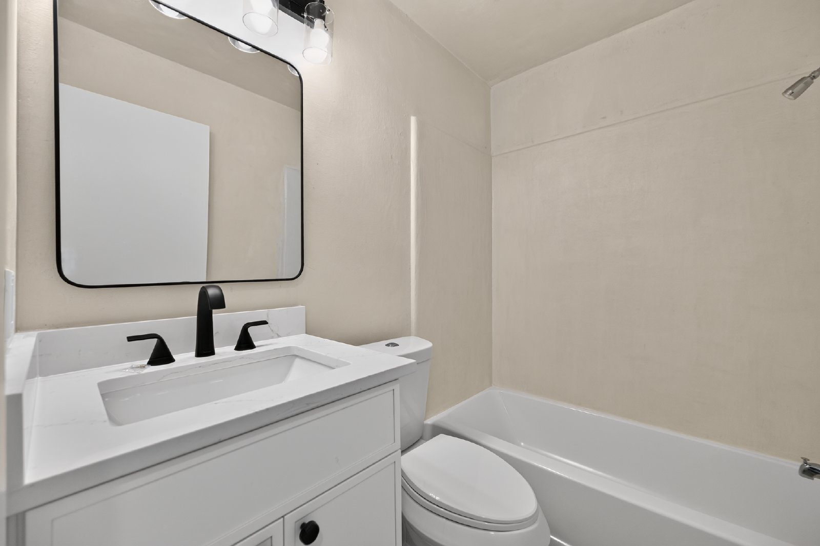 14511 Oliphant St. - 1 property image
